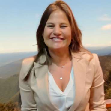 Cra. Verónica Lapadula