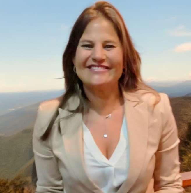 Cra. Verónica Lapadula